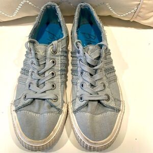 Blowfish Malibu Blue Distressed Canvass Sneaker Women's Size 10